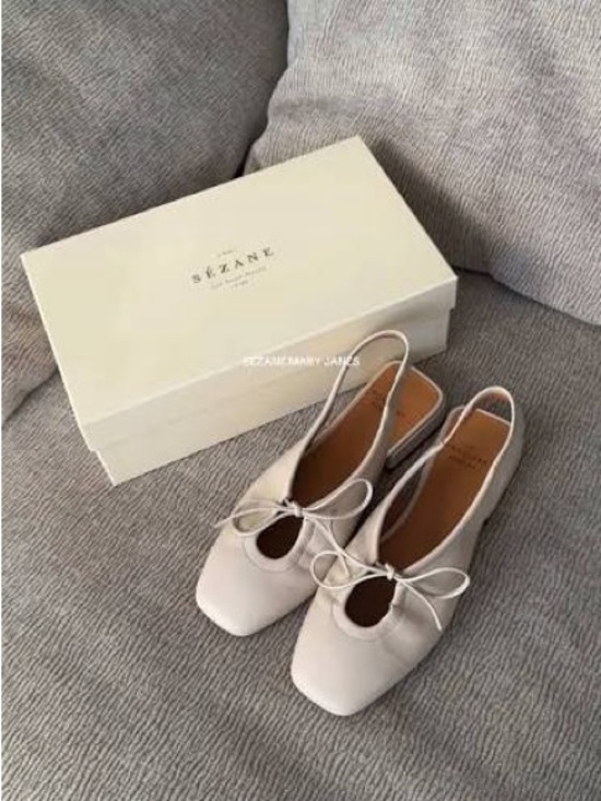 Sezane Shoes - Sézane Black Leather Mary Jane Heels | Square Toe Parisian Classic | Size 36